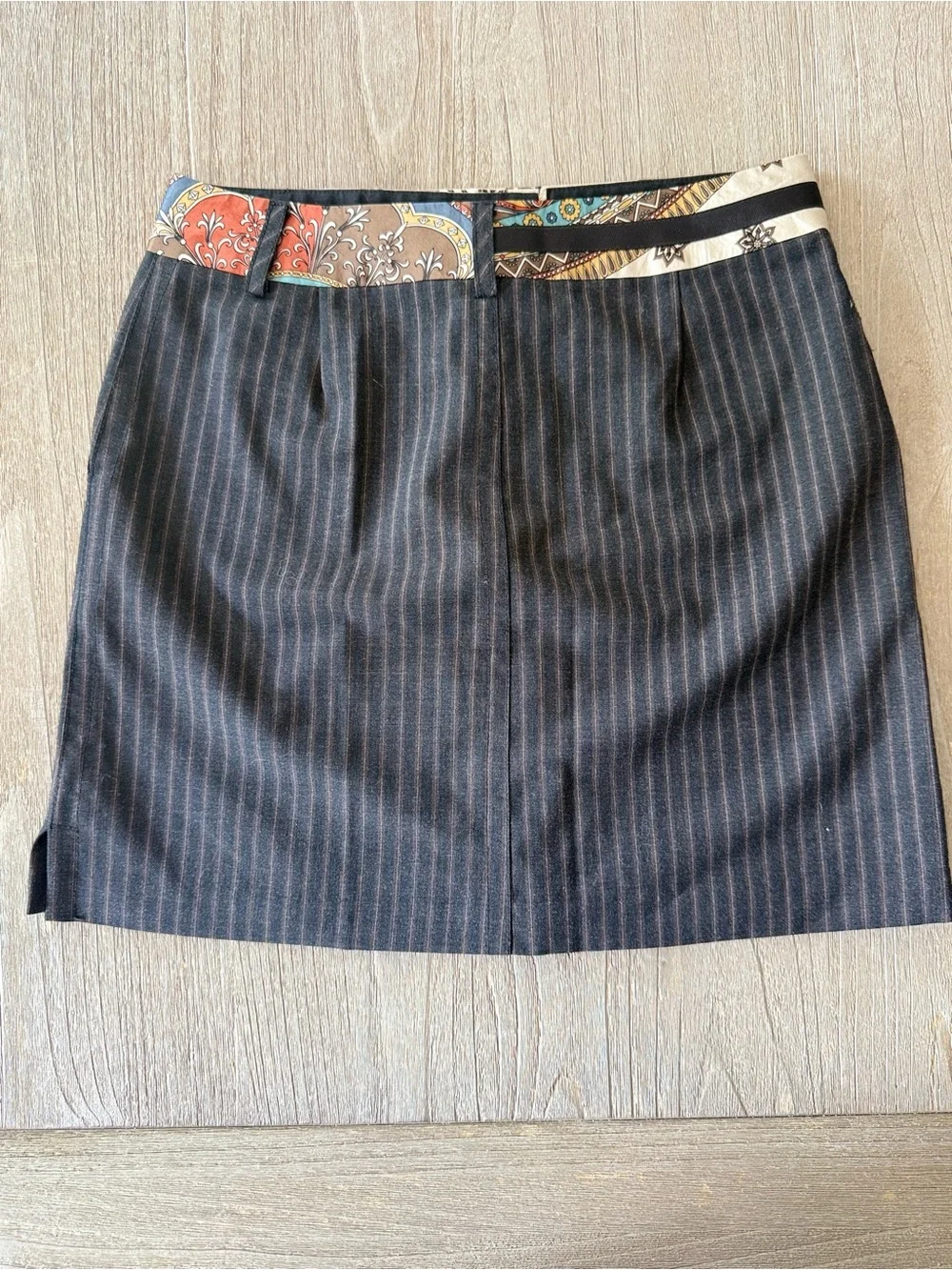 Poleci Y2K Charcoal Pinstripe Skirt Scarf Contrast Waist Retro Eclectic Size M